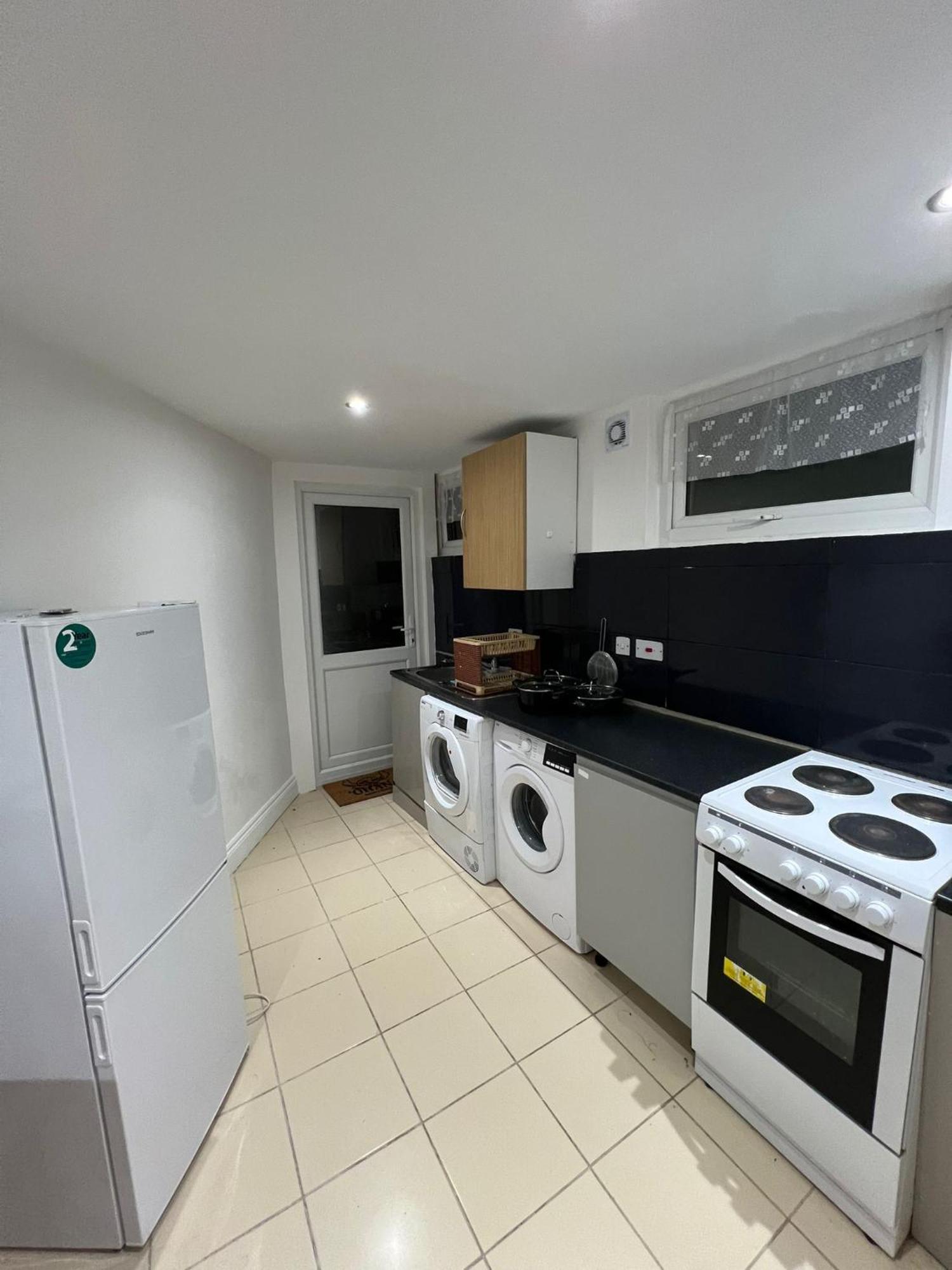Appartamento Starlet Manor Park Londra Esterno foto
